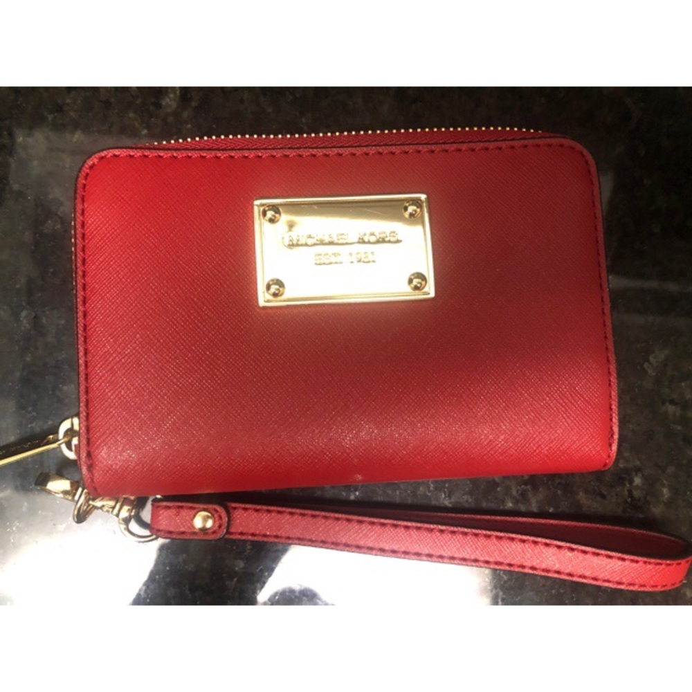 Michael Kors wristlet wallet